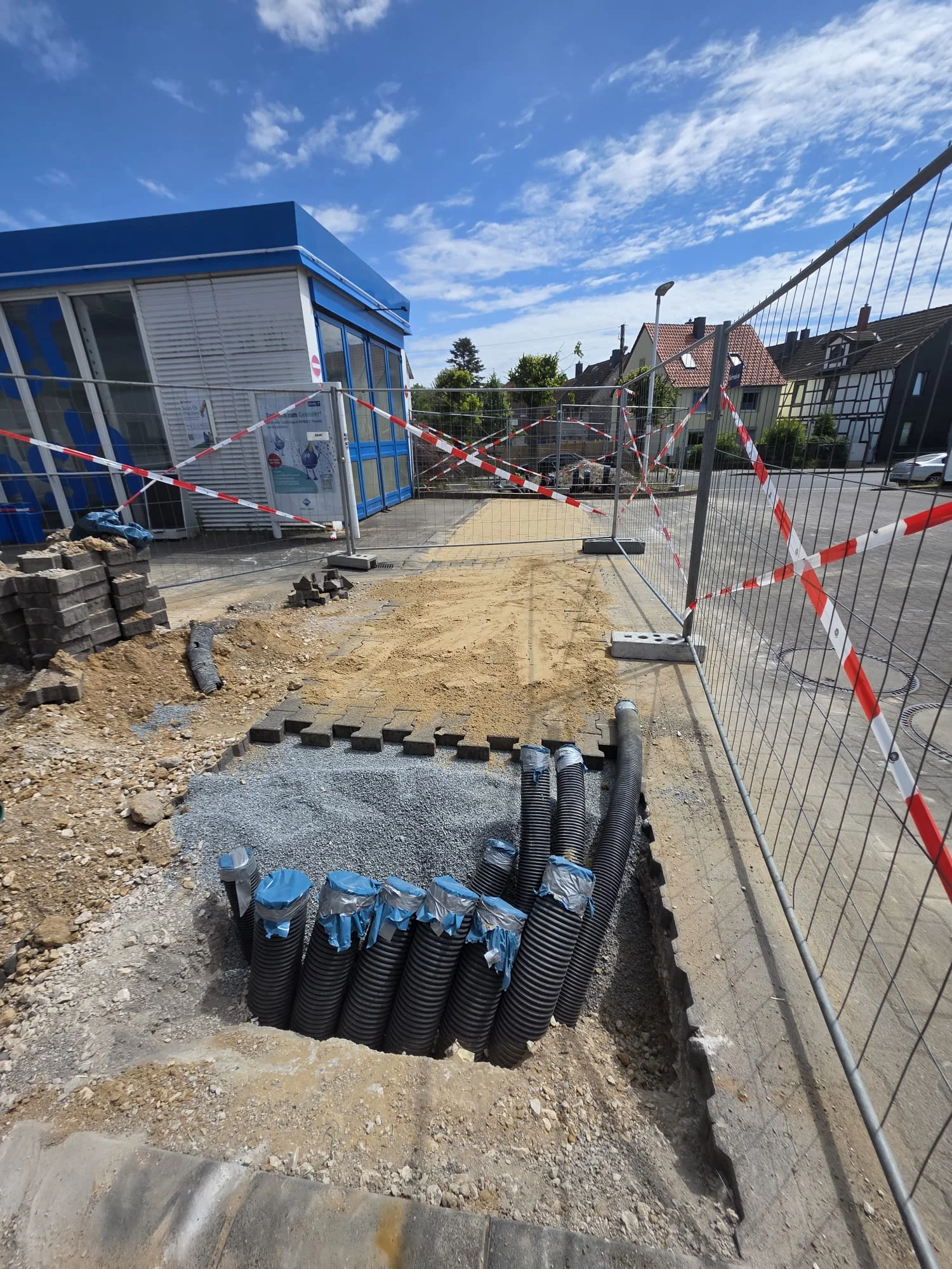 kabelschutzrohre tankstelle baustelle